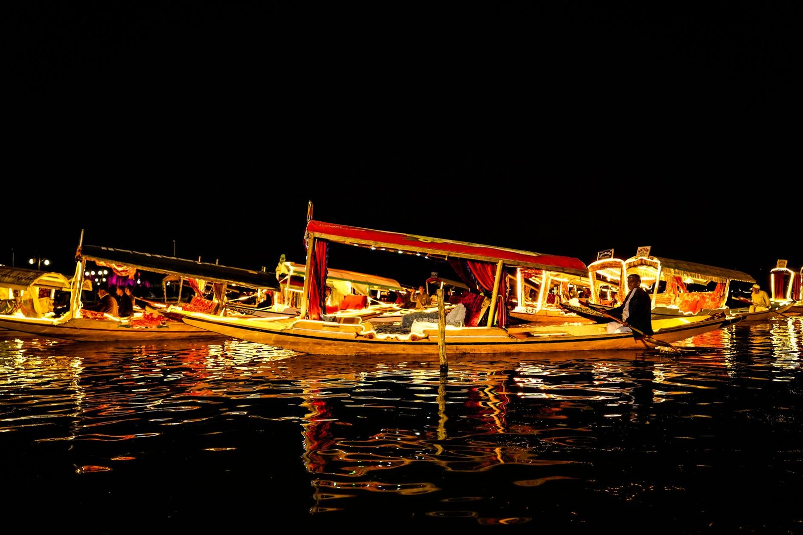 Kashmir Honeymoon 5 Nights